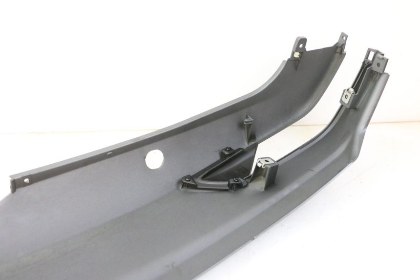 photo de FLANCO TRASERO DERECHO PIAGGIO MP3 500 (2014 - 2016)