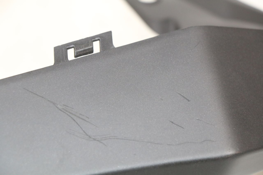 photo de FLANCO TRASERO DERECHO YAMAHA MT ABS 125 (2014 - 2018) - Zoom estado de uso