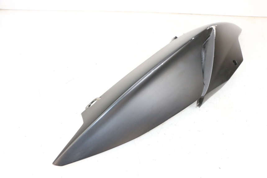 photo de CARENADO TRASERO DERECHA PIAGGIO NEW TYPHOON 50 (2018 - 2021) - Detalles de los puntos de fijación