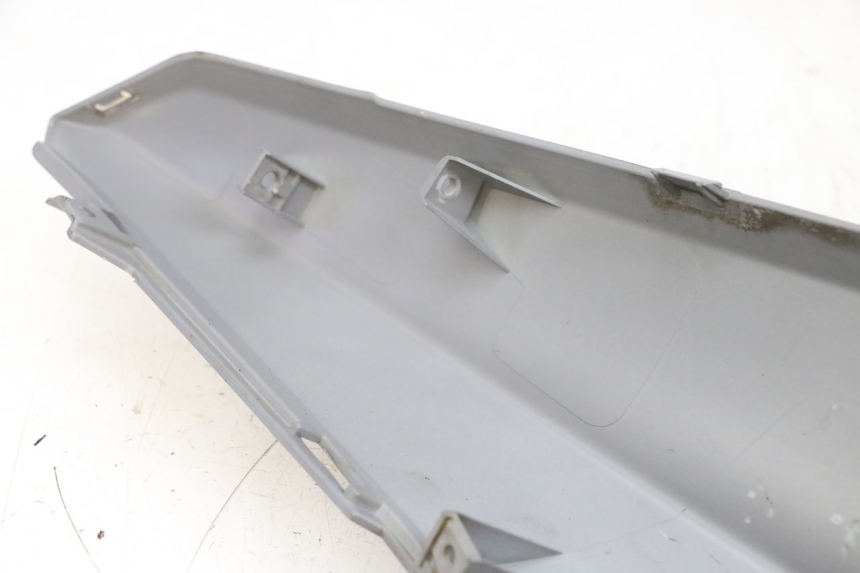 photo de CARENADO TRASERO DERECHA SYM ORBIT III 3 4T 50 (2021 - 2025) - Otra perspectiva