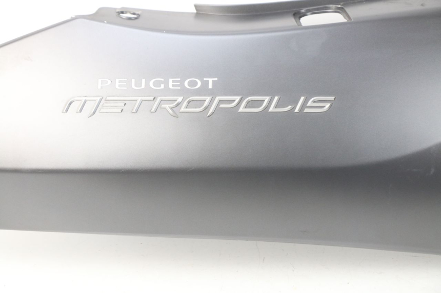 photo de CARENADO TRASERO DERECHA PEUGEOT METROPOLIS 400 (2017 - 2020)