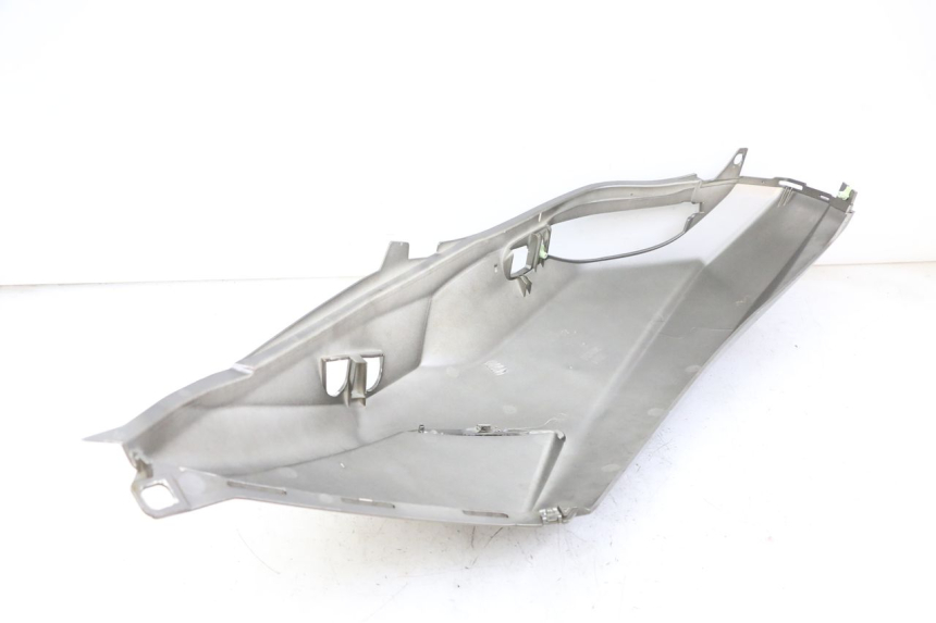 photo de CARENADO TRASERO DERECHA PEUGEOT SATELIS 125 (2013 - 2018)