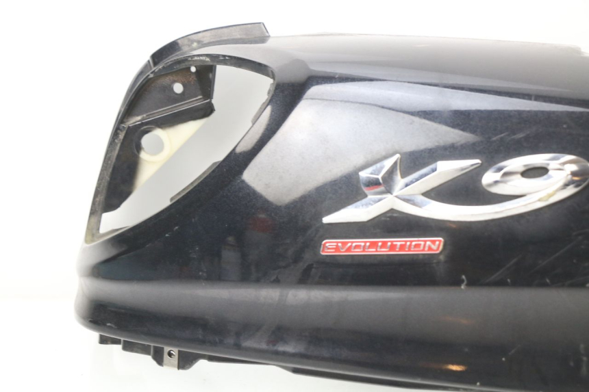 photo de FLANCO TRASERO DERECHO PIAGGIO X9 EVOLUTION 125 (2003 - 2007)