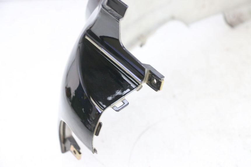 photo de CARENADO TRASERO DERECHA EFUN PUSA 1 - Detalles de los puntos de fijación