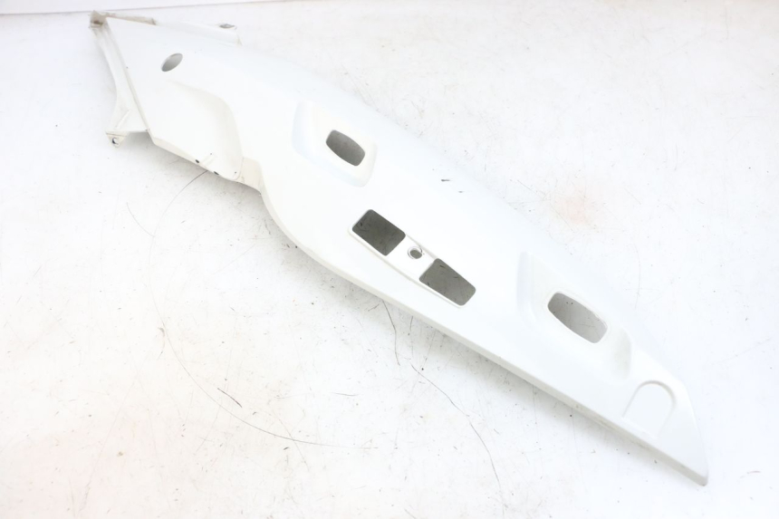 photo de CARENADO TRASERO DERECHA BMW R RT ABS 1200 (2010 - 2014) - Detalles de los puntos de fijación