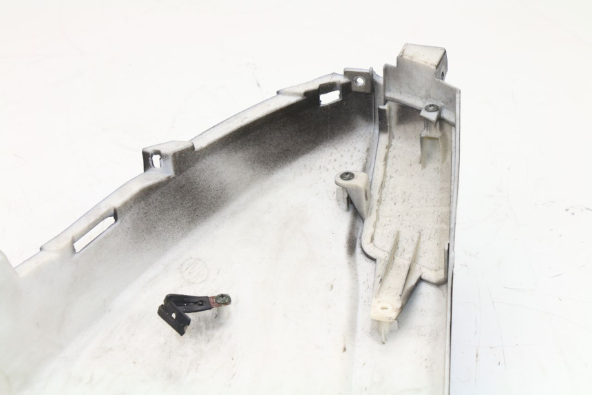 photo de CARENADO TRASERO DERECHA S-RIDER CAPRI 2T 50 (2010 - 2017)