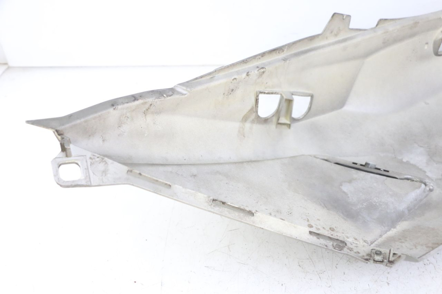 photo de CARENADO TRASERO DERECHA PEUGEOT SATELIS 125 (2013 - 2018)