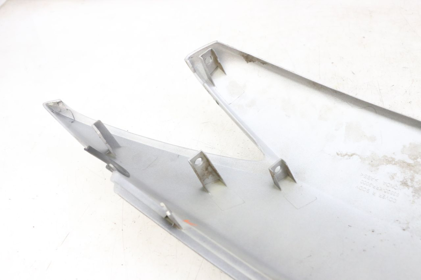 photo de CARENADO TRASERO DERECHA HONDA SCV LEAD 100 (2003 - 2007)