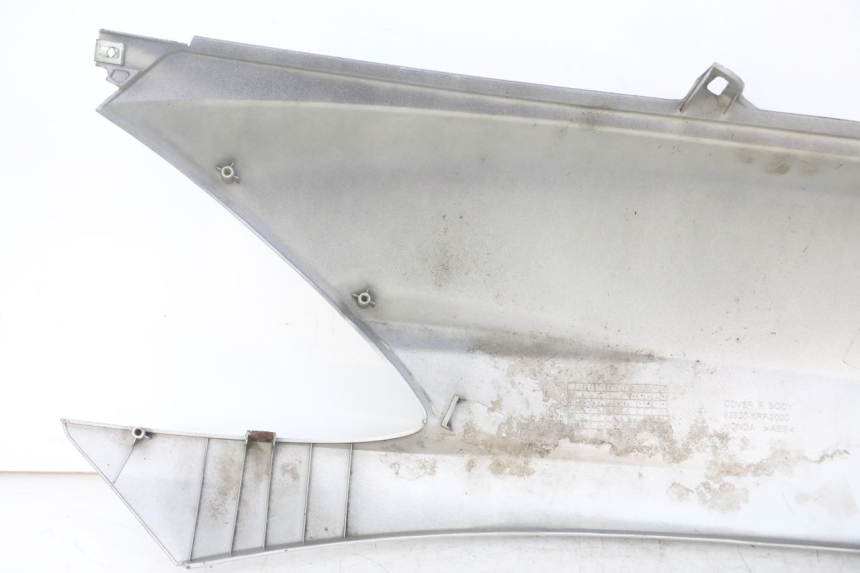 photo de CARENADO TRASERO DERECHA HONDA SCV LEAD 100 (2003 - 2007)