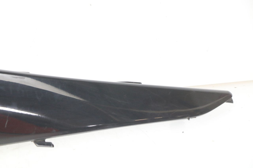 photo de FLANCO TRASERO DERECHO SUZUKI SIXTEEN 125 (2008 - 2010)