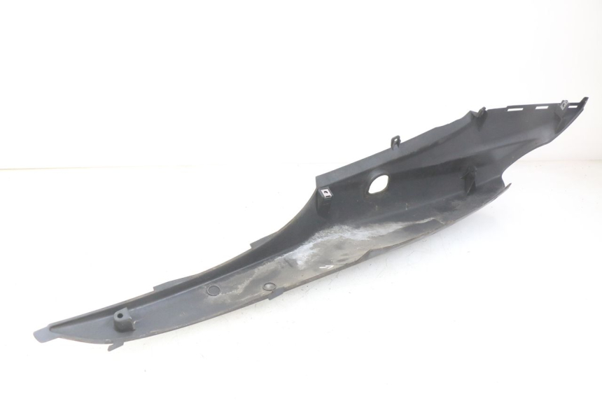 photo de FLANCO TRASERO DERECHO SUZUKI SIXTEEN 125 (2008 - 2010)
