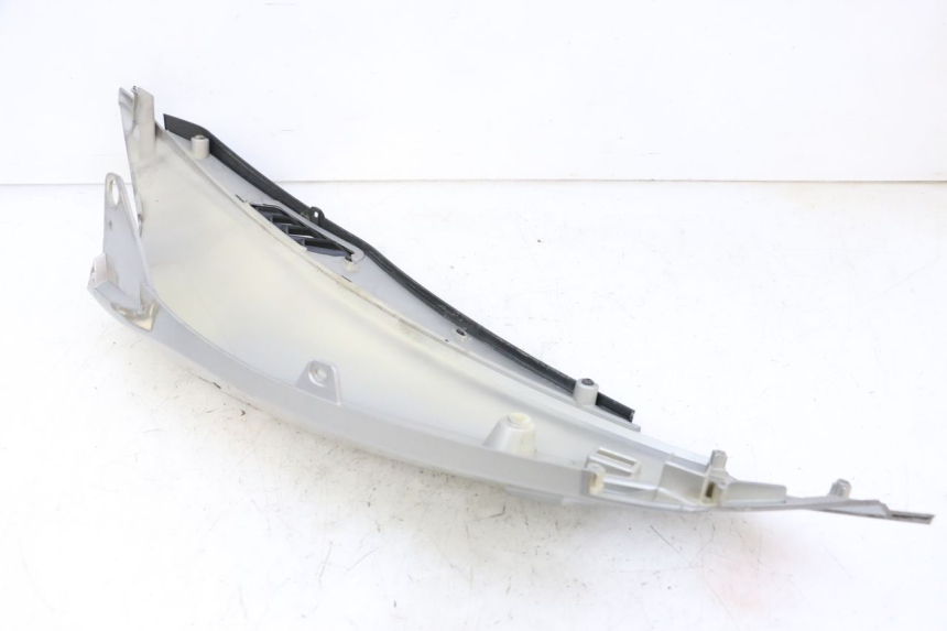 photo de FLANCO TRASERO DERECHO APRILIA SXR 50 (2021 - 2023)