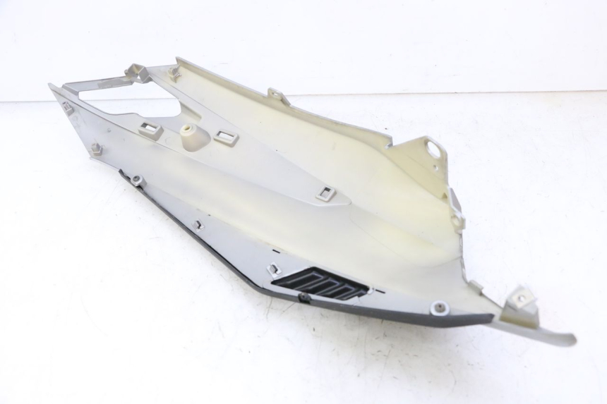 photo de FLANCO TRASERO DERECHO APRILIA SXR 50 (2021 - 2023)