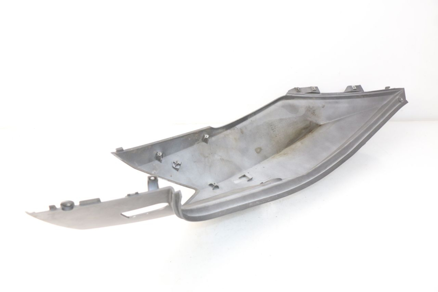 photo de CARENADO TRASERO DERECHA SYM GTS EFI ABS 125 (2012 - 2016)