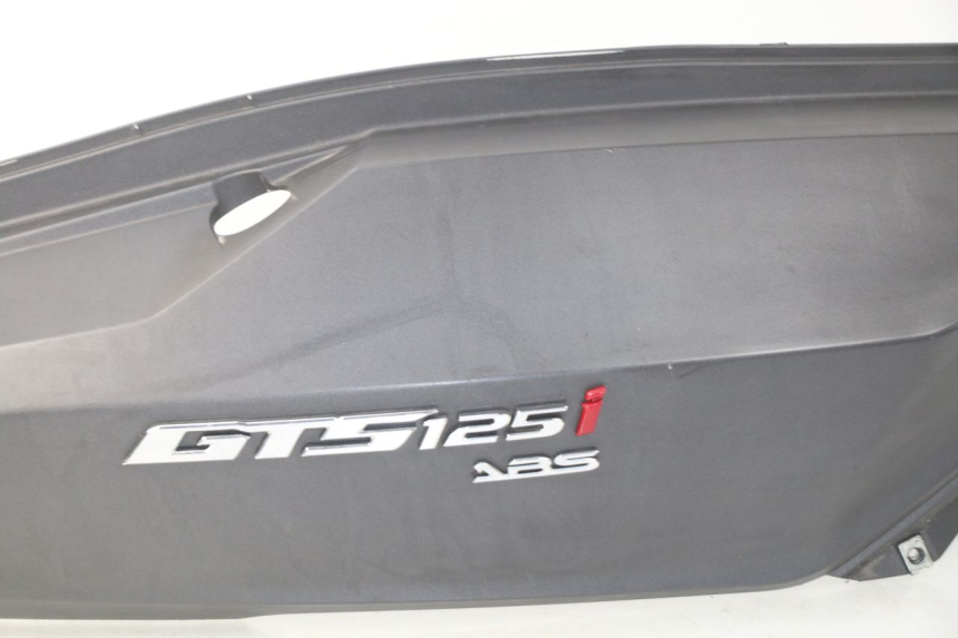 photo de CARENADO TRASERO DERECHA SYM GTS EFI ABS 125 (2012 - 2016)