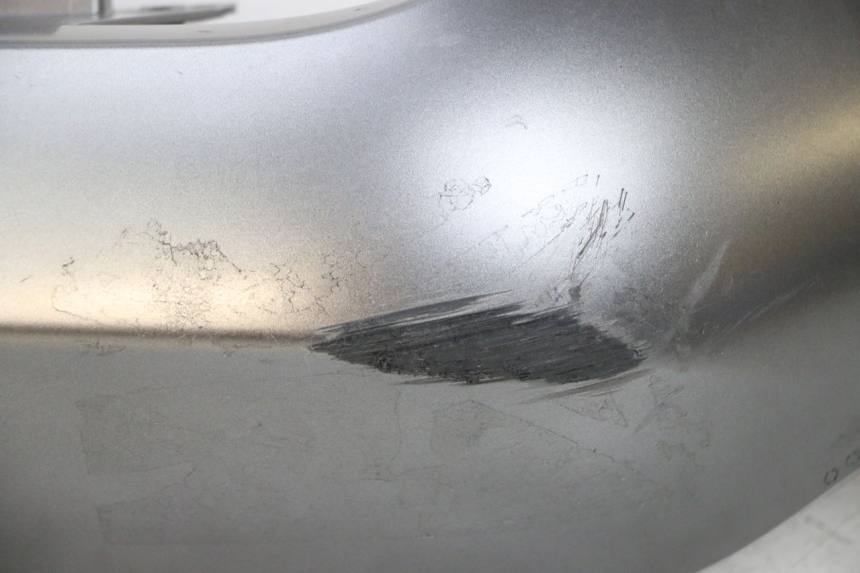 photo de CARENADO TRASERO DERECHA YAMAHA TRICITY 300 (2020 - 2024) - Primer plano de alta resolución