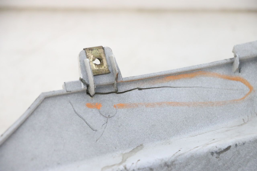 photo de CARENADO TRASERO DERECHA PEUGEOT TWEET PRO EFI 4T 50 (2021 - 2022)