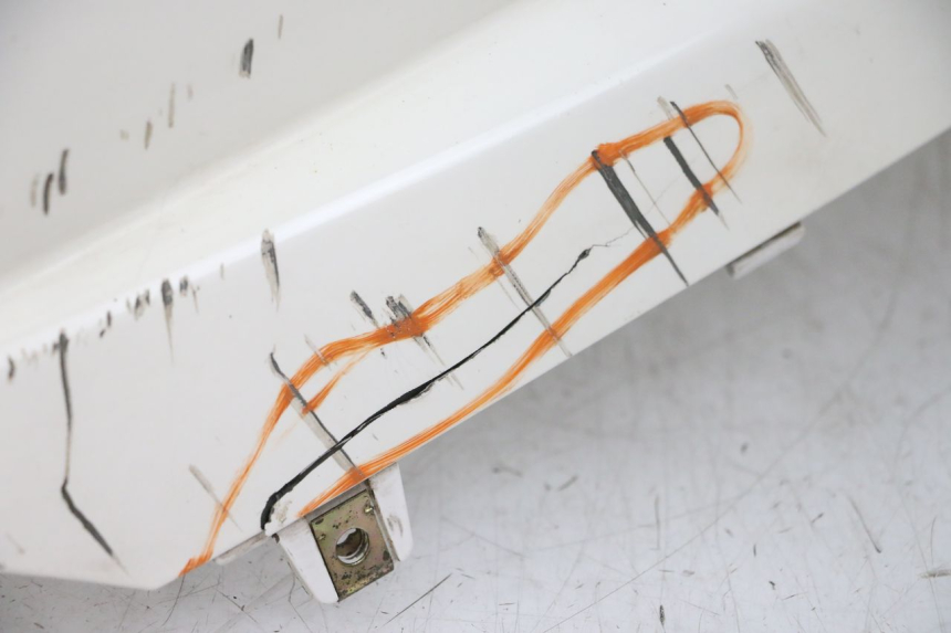 photo de CARENADO TRASERO DERECHA PEUGEOT TWEET PRO EFI 4T 50 (2021 - 2022)