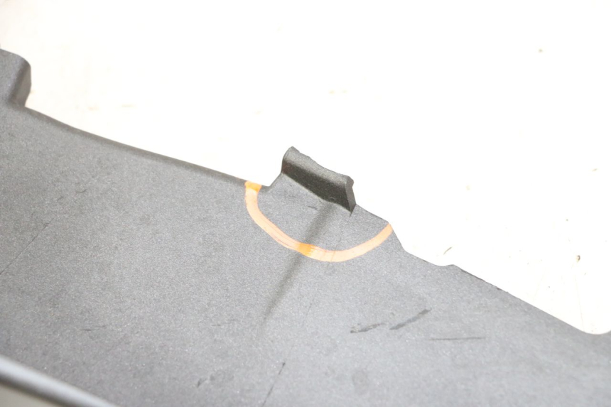 photo de CARENADO TRASERO DERECHA YAMAHA XMAX X-MAX 125 (2021 - 2025)