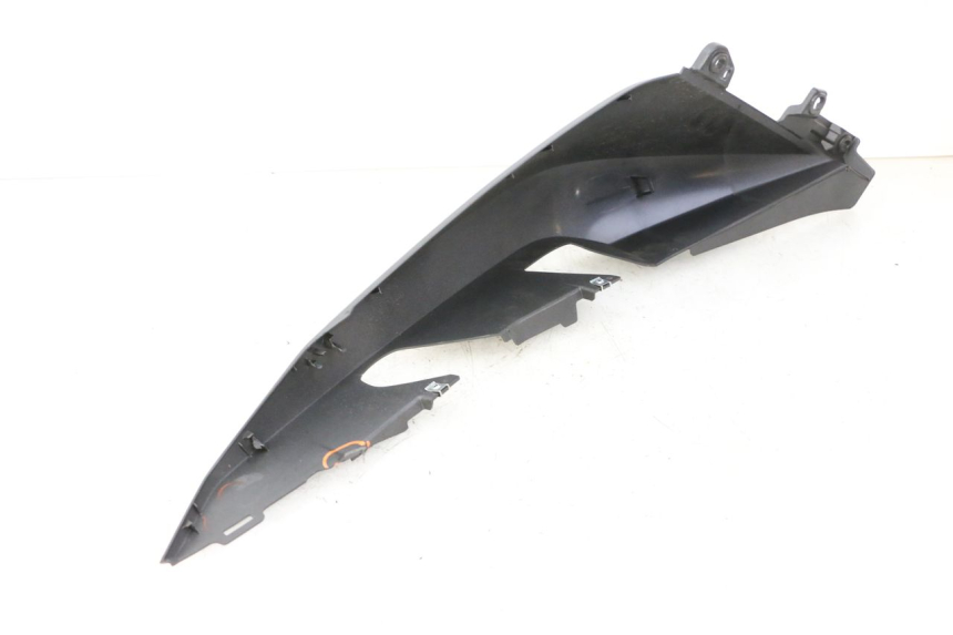 photo de CARENADO TRASERO DERECHA YAMAHA XMAX X-MAX 125 (2021 - 2025)