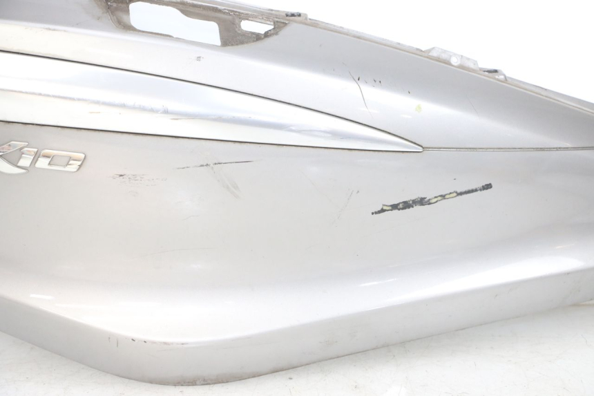 photo de CARENADO TRASERO DERECHA PIAGGIO X10 125 (2012 - 2017)