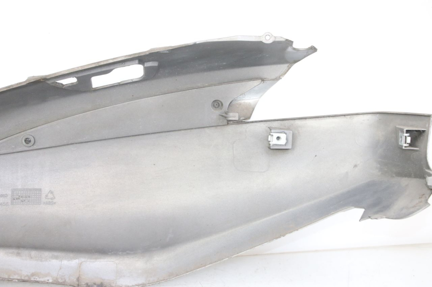 photo de CARENADO TRASERO DERECHA PIAGGIO X10 125 (2012 - 2017)