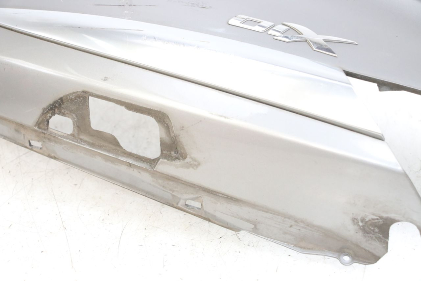 photo de CARENADO TRASERO DERECHA PIAGGIO X10 125 (2012 - 2017)
