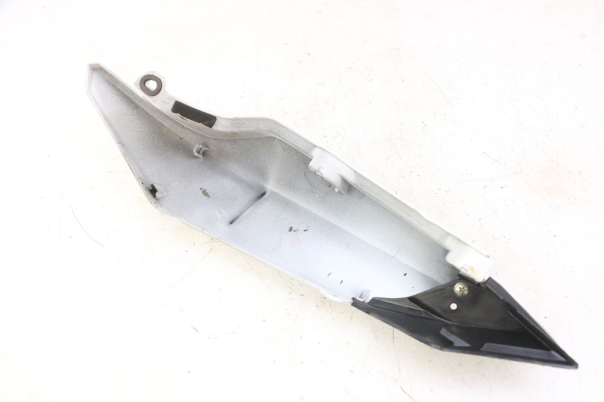photo de CARENADO TRASERO DERECHA YAMAHA XJ6 ABS 600 (2008 - 2016)