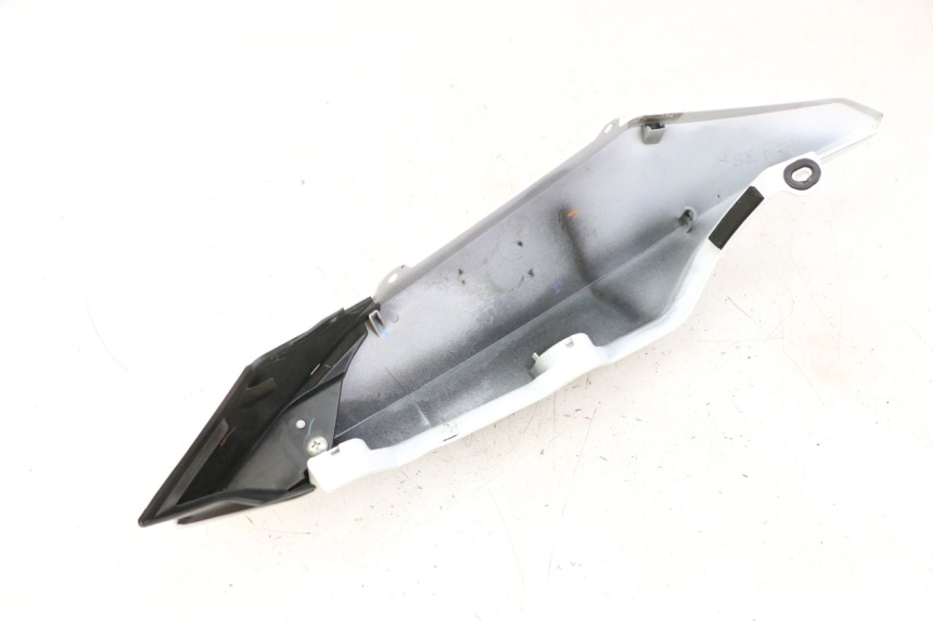 photo de CARENADO TRASERO DERECHA YAMAHA XJ6 ABS 600 (2008 - 2016)