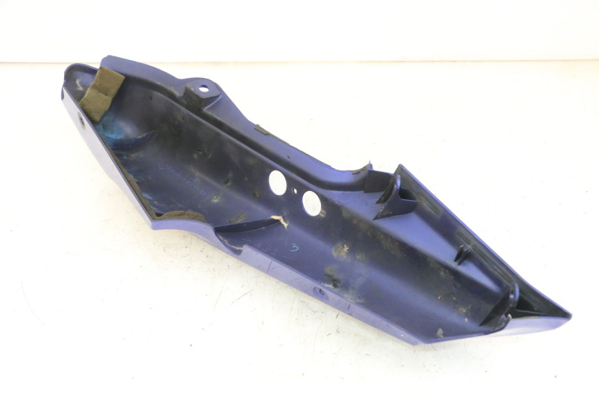 photo de CARENADO TRASERO DERECHA YAMAHA FZS FAZER 600 (2001 - 2003)