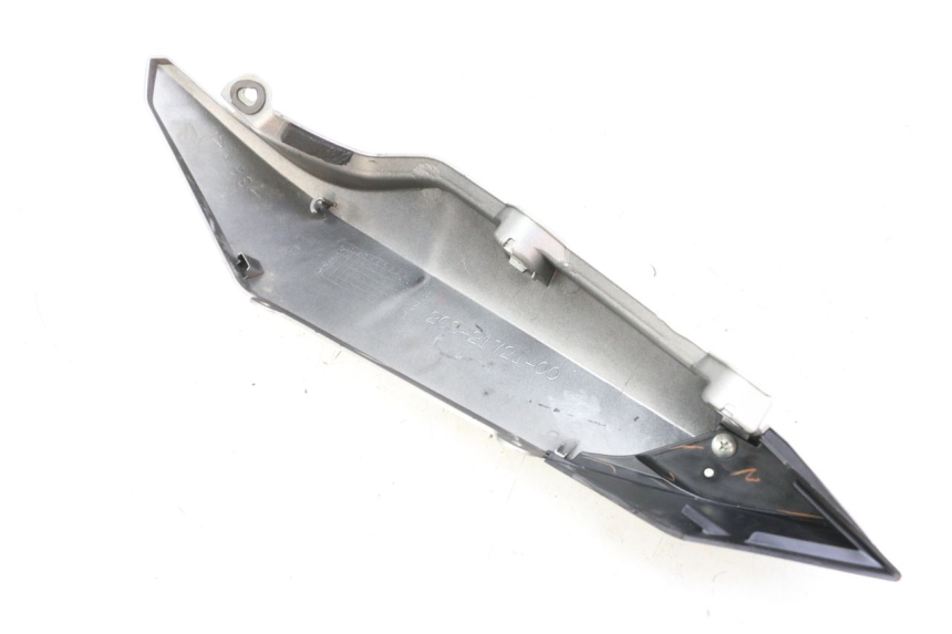 photo de CARENADO TRASERO DERECHA YAMAHA XJ6 600 (2008 - 2016)