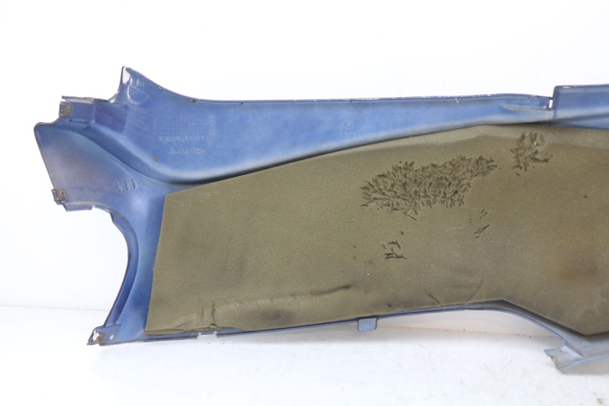 photo de CARENADO TRASERO DERECHA YAMAHA YE ZEST 50 (1992 - 1998)