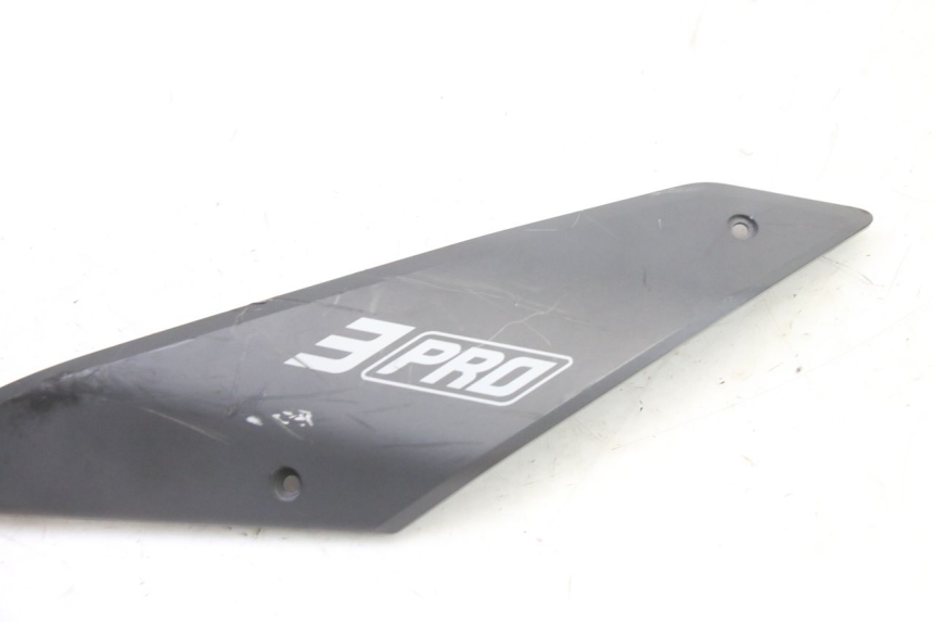 photo de CARENADO TRASERO DERECHA SEGWAY NINEBOT ZT3 PRO 1