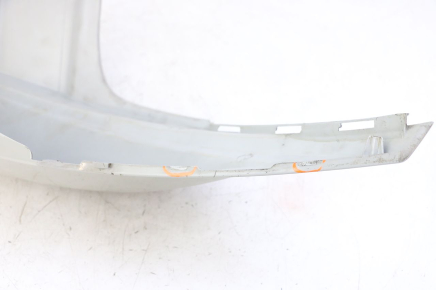 photo de FLANCO TRASERO IZQUIERDO KYMCO AGILITY 4T 50 (2018 - 2022) - Primer plano técnico