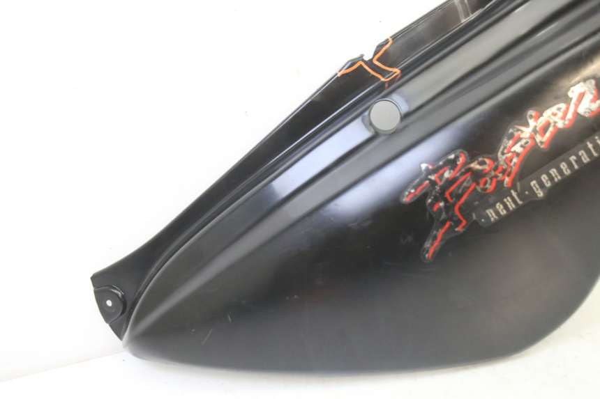 photo de CARENADO TRASERO IZQUIERDA MBK BOOSTER NEXT GENERATION 50 (1995 - 1998)