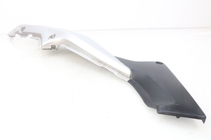 photo de CARENADO TRASERO IZQUIERDA HONDA CBR R 125 (2003 - 2006)