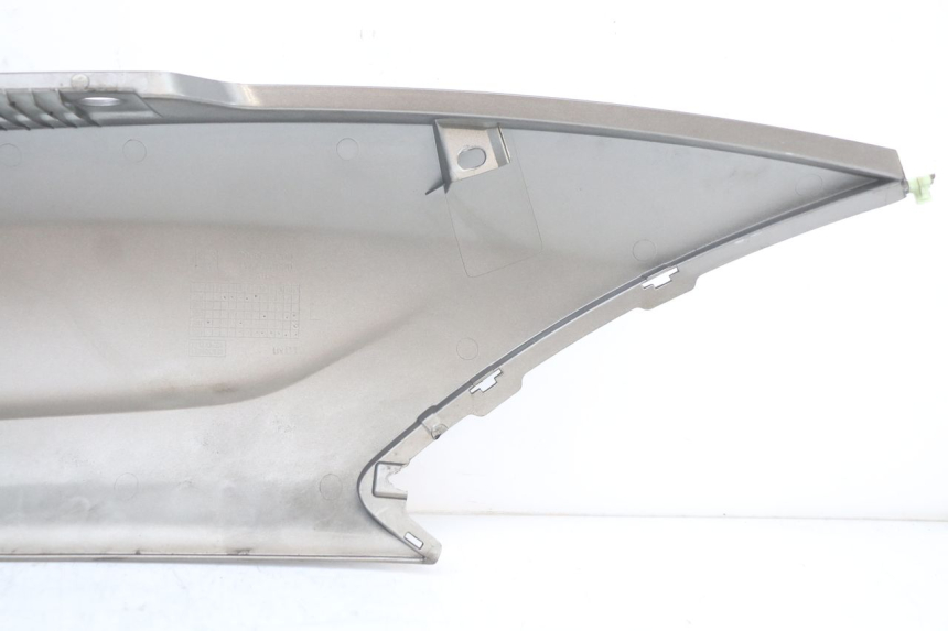 photo de CARENADO TRASERO IZQUIERDA PEUGEOT CITYSTAR 50 (2013 - 2017)