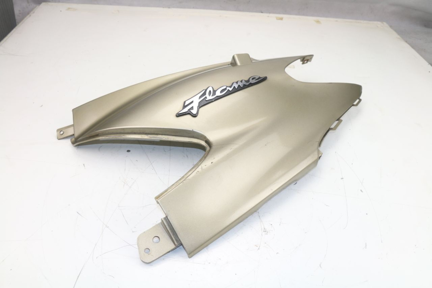 photo de CARENADO TRASERO IZQUIERDA MBK FLAME 125 (2000 - 2004)
