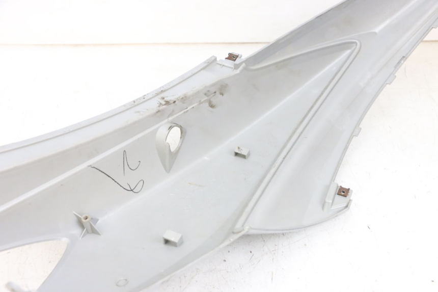 photo de CARENADO TRASERO IZQUIERDA MBK FLAME X 125 (2007 - 2016) - Primer plano técnico