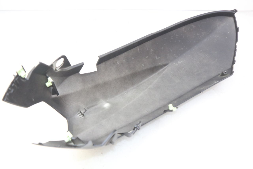 photo de FLANCO TRASERO IZQUIERDO PEUGEOT KISBEE 4T 50 (2010 - 2017)