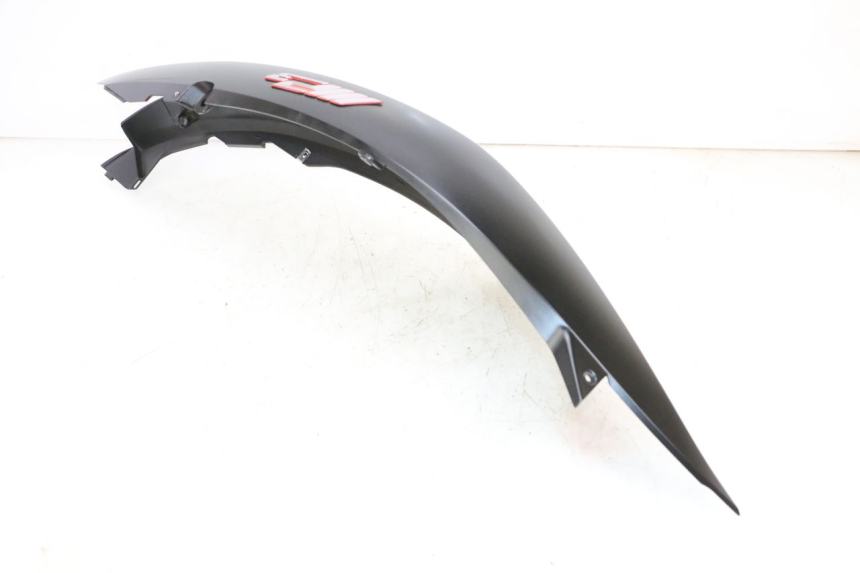 photo de CARENADO TRASERO IZQUIERDA PIAGGIO MP3 HPE 300 (2019 - 2026) - Detalles de los puntos de fijación