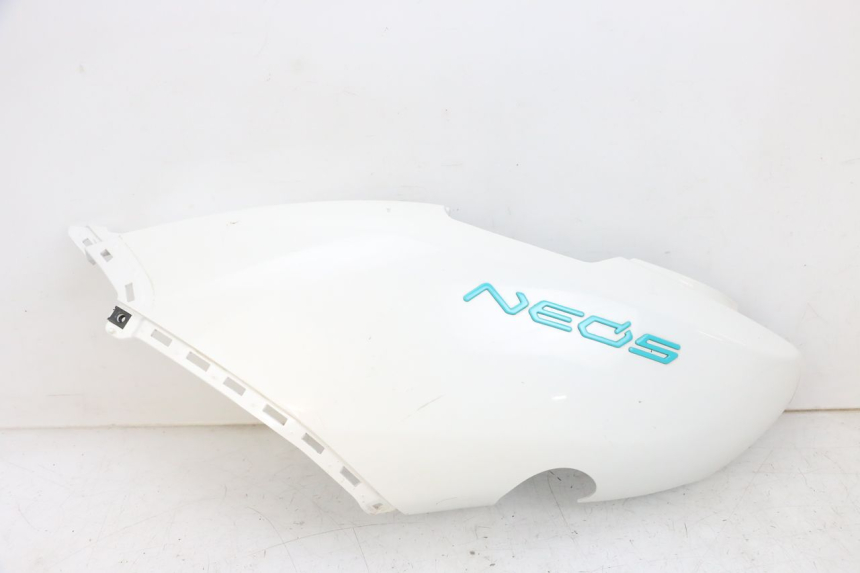 photo de CARENADO TRASERO IZQUIERDA YAMAHA NEO'S CORE 1 (2022 - 2026) - Vista principal