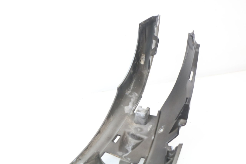 photo de CARENADO TRASERO IZQUIERDA PIAGGIO BEVERLY 125 (1998 - 2005)