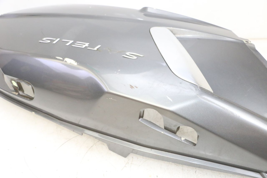 photo de CARENADO TRASERO IZQUIERDA PEUGEOT SATELIS 125 (2013 - 2018) - Marcados y referencias originales