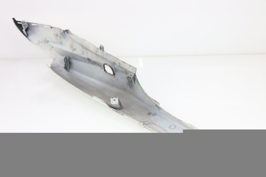 photo de FLANCO TRASERO IZQUIERDO SUZUKI SIXTEEN 125 (2008 - 2010)