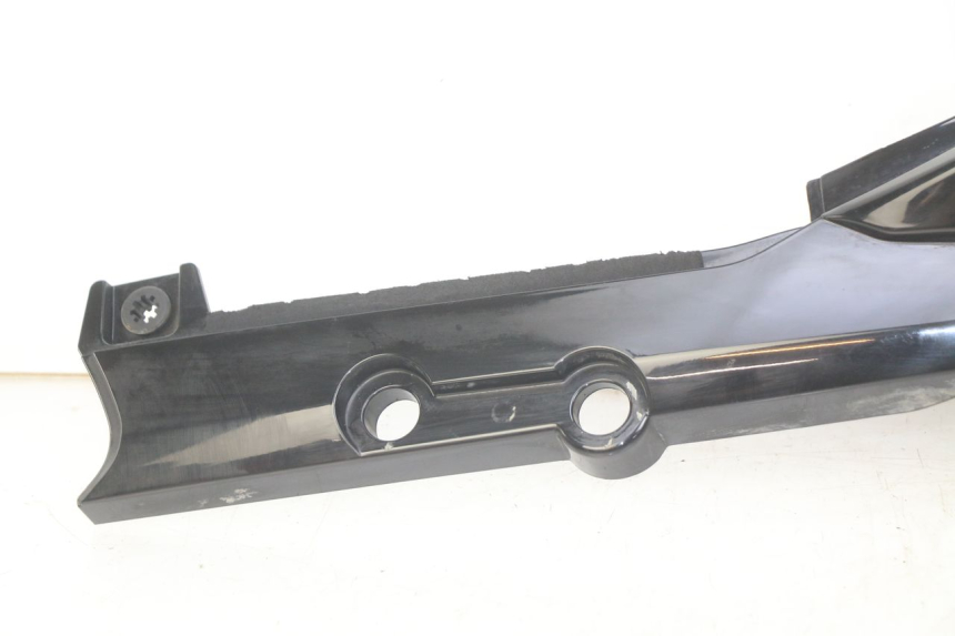 photo de FLANCO TRASERO IZQUIERDO SYM WOLF SB 125 (2011 - 2018)