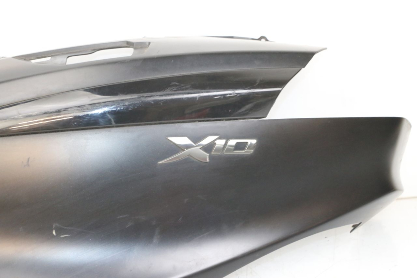 photo de FLANCO TRASERO IZQUIERDO PIAGGIO X10 125 (2012 - 2017)