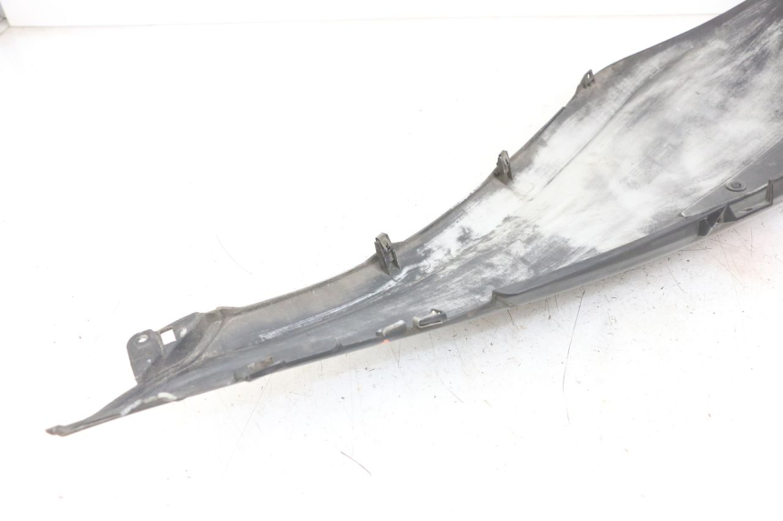 photo de FLANCO TRASERO IZQUIERDO PIAGGIO X10 125 (2012 - 2017)