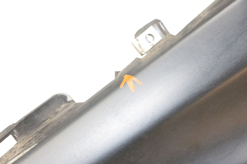 photo de FLANCO TRASERO IZQUIERDO PIAGGIO X10 125 (2012 - 2017)