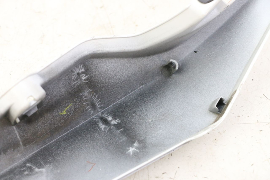 photo de CARENADO TRASERO IZQUIERDA YAMAHA XJ6 ABS 600 (2008 - 2016)
